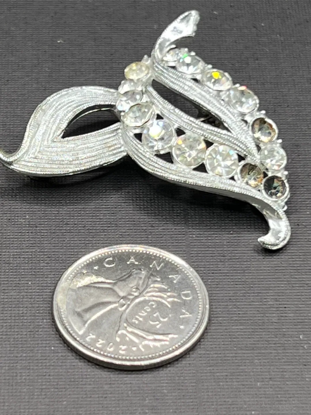 Assorted vintage Jewellery Lot image indicator(3)