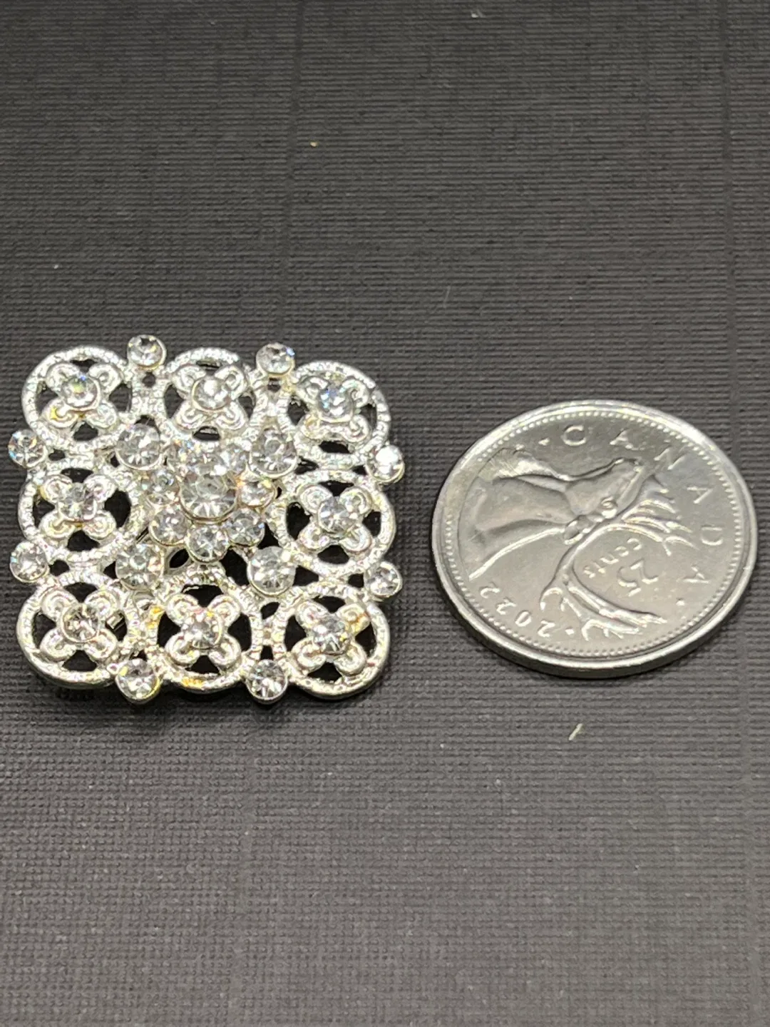 Assorted vintage Jewellery Lot image indicator(4)