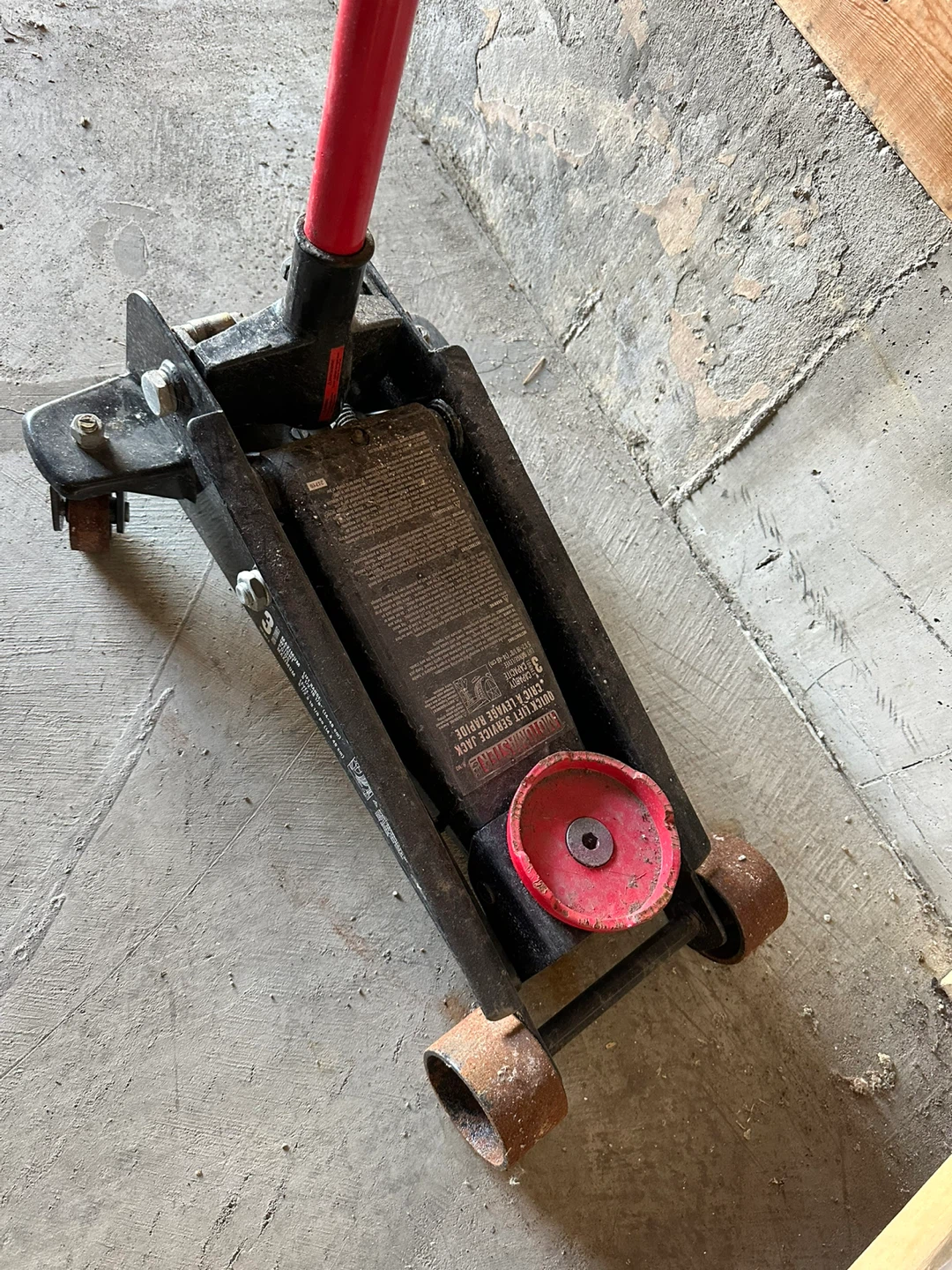 3 Ton Hydraulic Floor Jack - photo 3