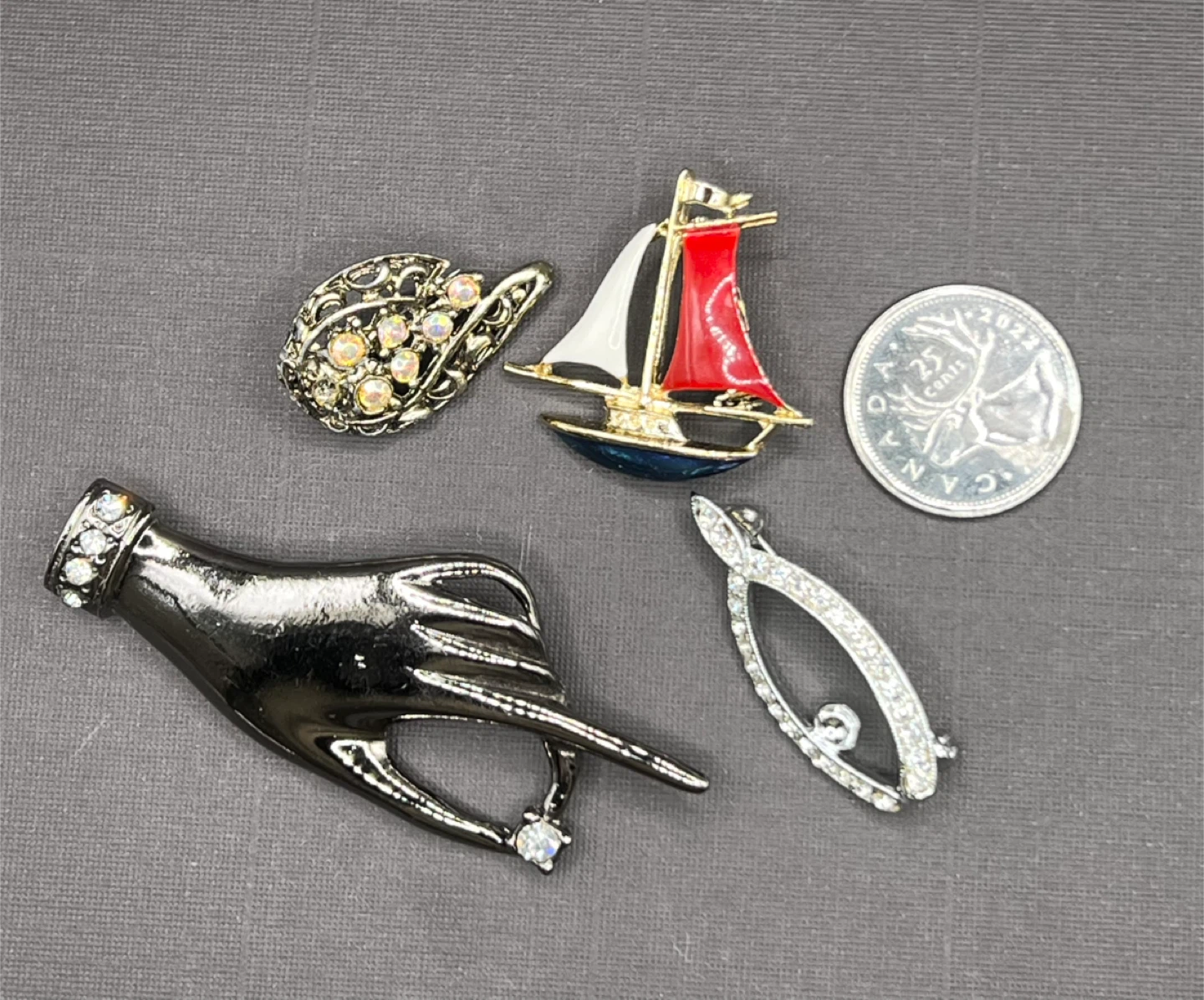 Vintage Brooch Set - Sailboat, Hand, Wishbone - photo 2