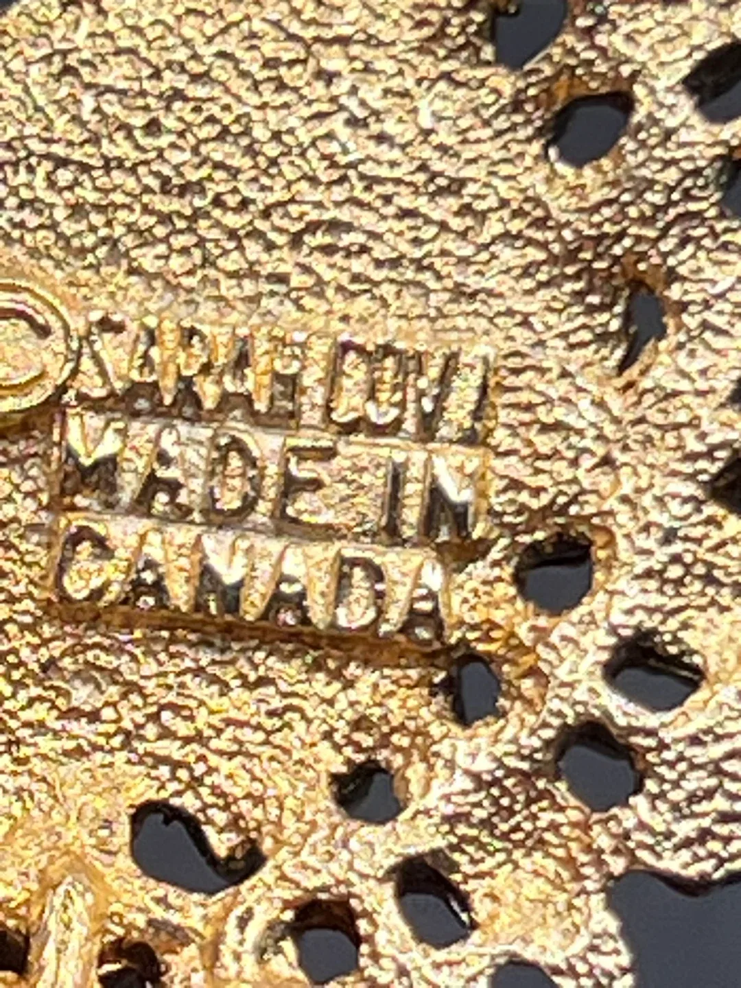 Vintage Monet Gold Tone Brooch Set image indicator(6)