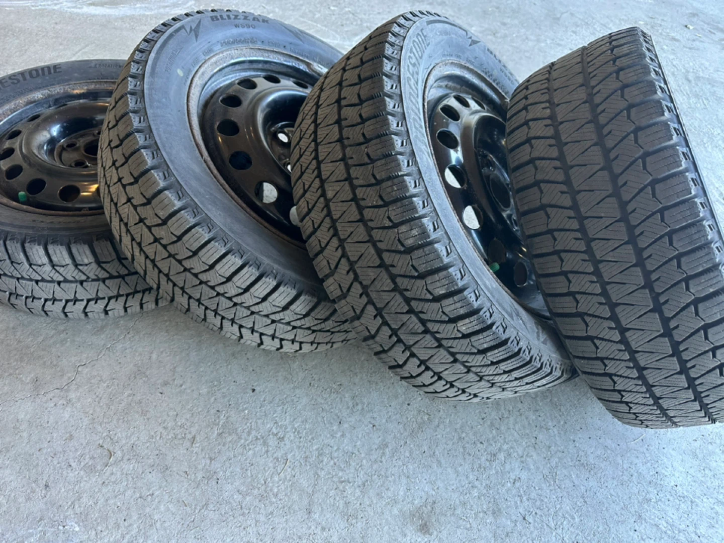 Bridgestone Blizzak WS90 205/55R16 Winter Tires