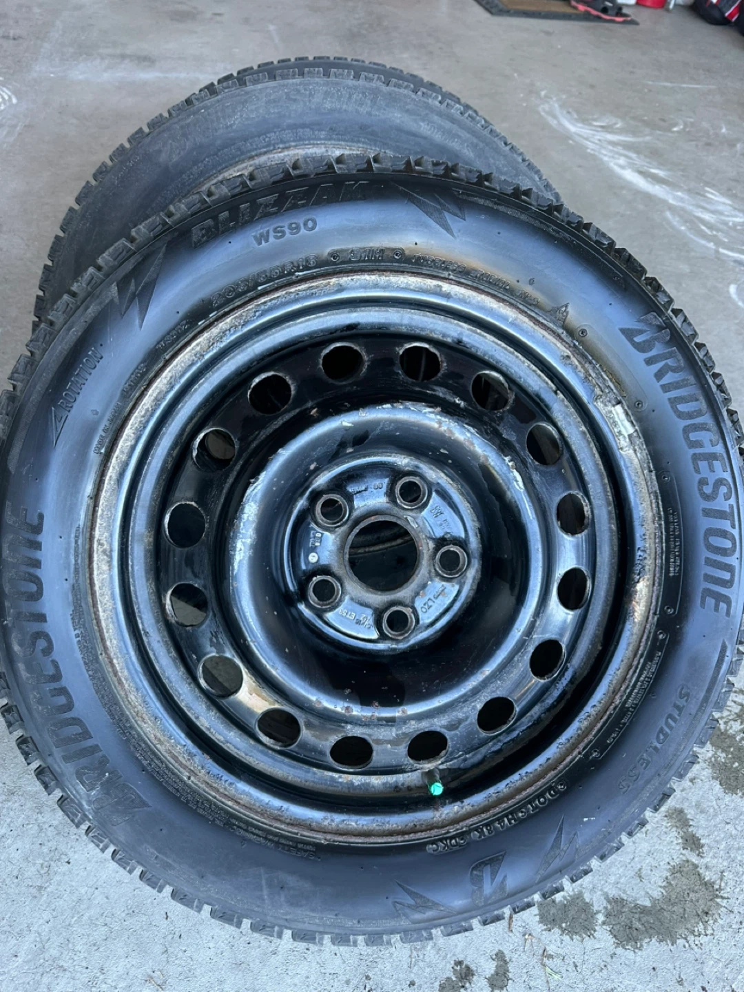 Bridgestone Blizzak WS90 205/55R16 Winter Tires - photo 2