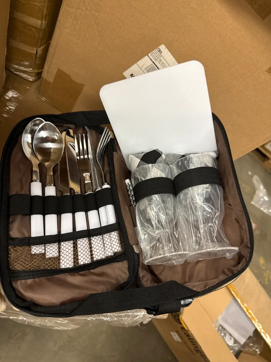 Arkmido Picnic Set - New in Box image indicator(2)