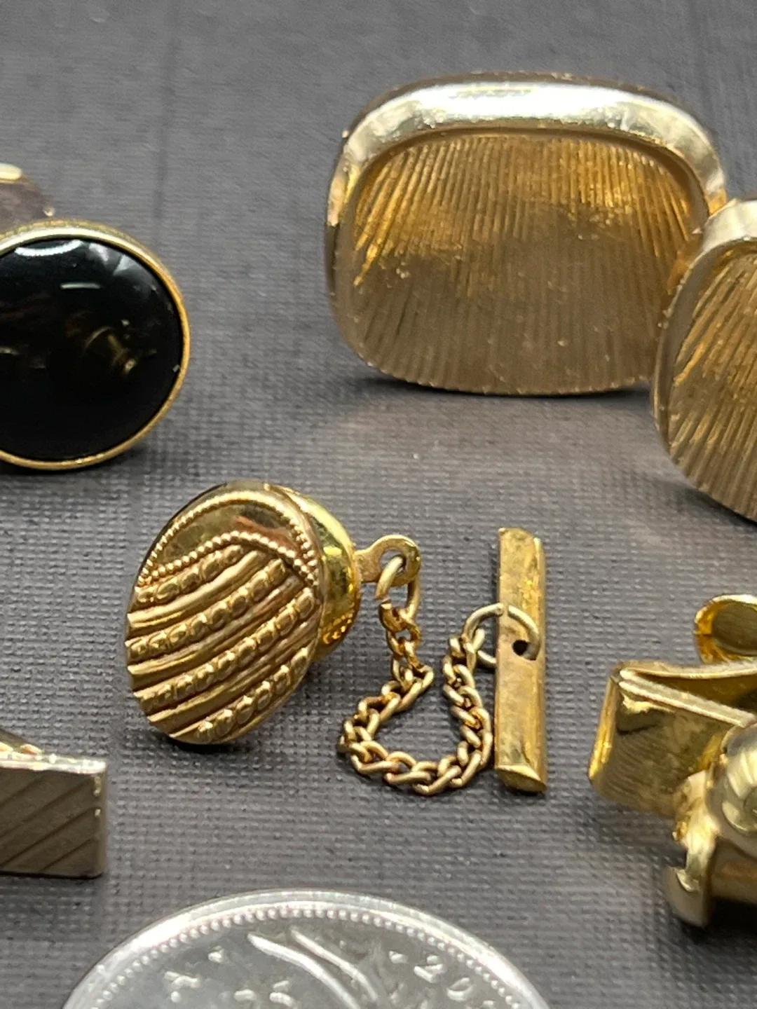 Vintage Cufflink and Tie Clip Set image indicator(3)