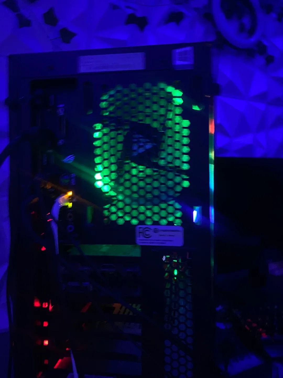 GAMING PC | EVGA GeForce GTX 1070 Graphics Card image indicator(2)