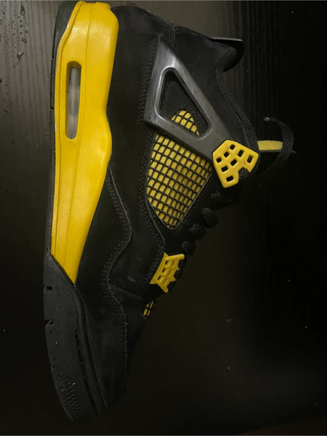 Air Jordan 4 Retro Black/Lightning thumbnail