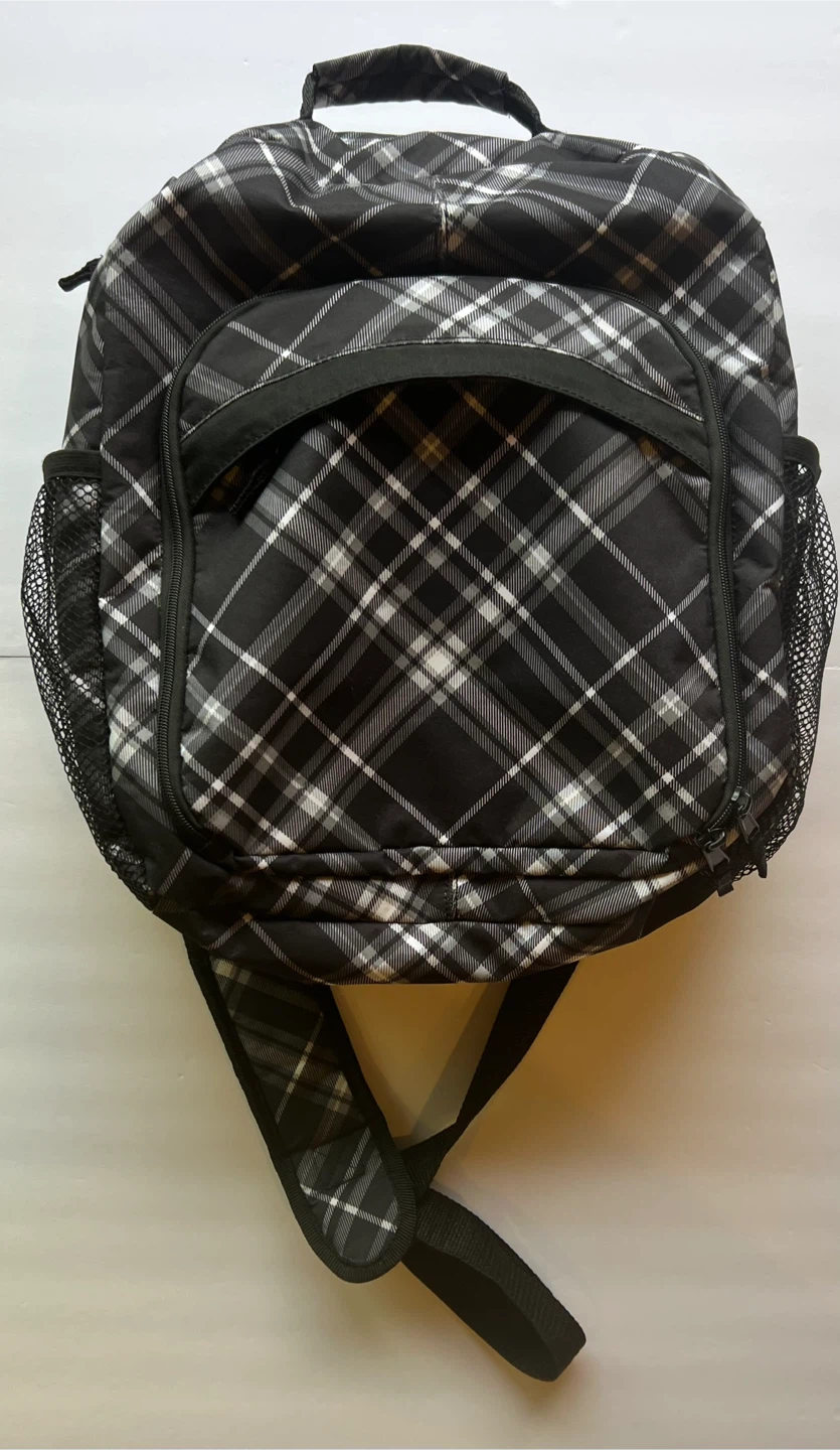 Thirty-One Black Plaid Backpack🧡