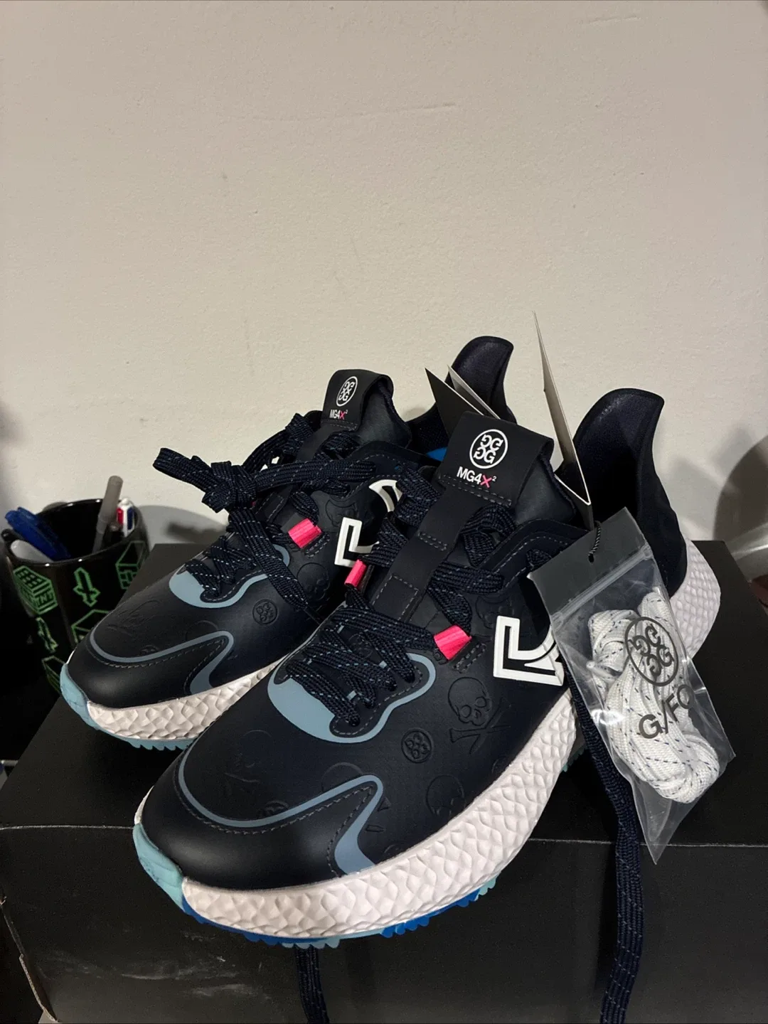 G/FORE MG4X2 Golf Shoes - US Women's Size 6 image indicator(3)