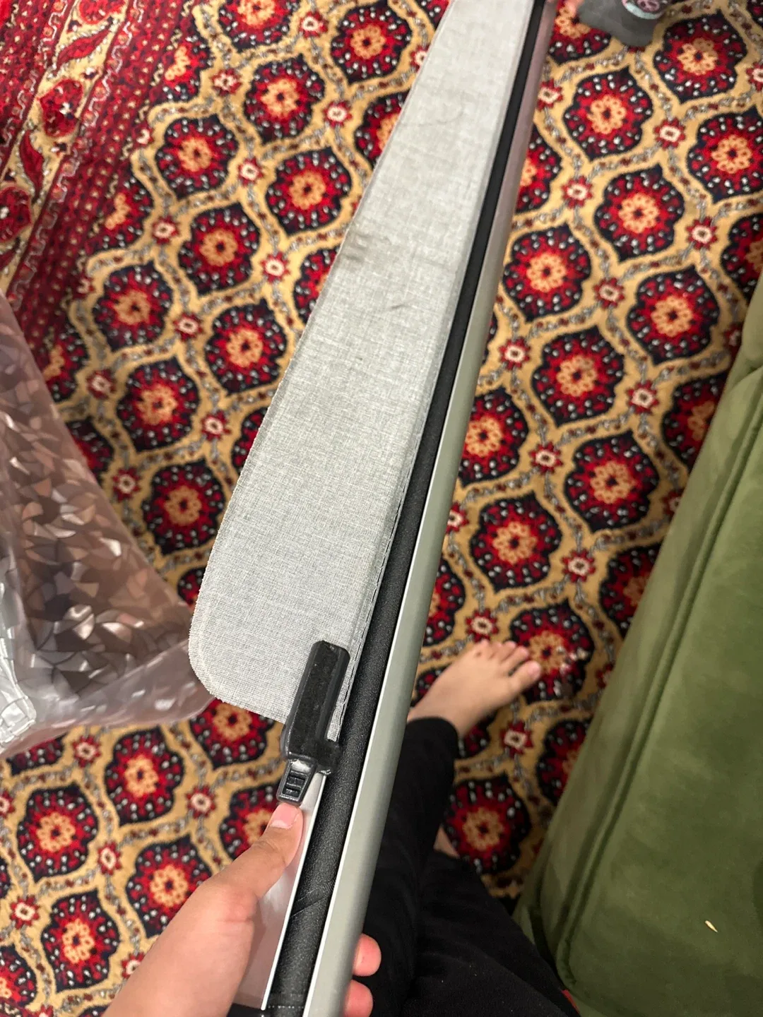 Car Rear Cargo Cover - Black image indicator(2)