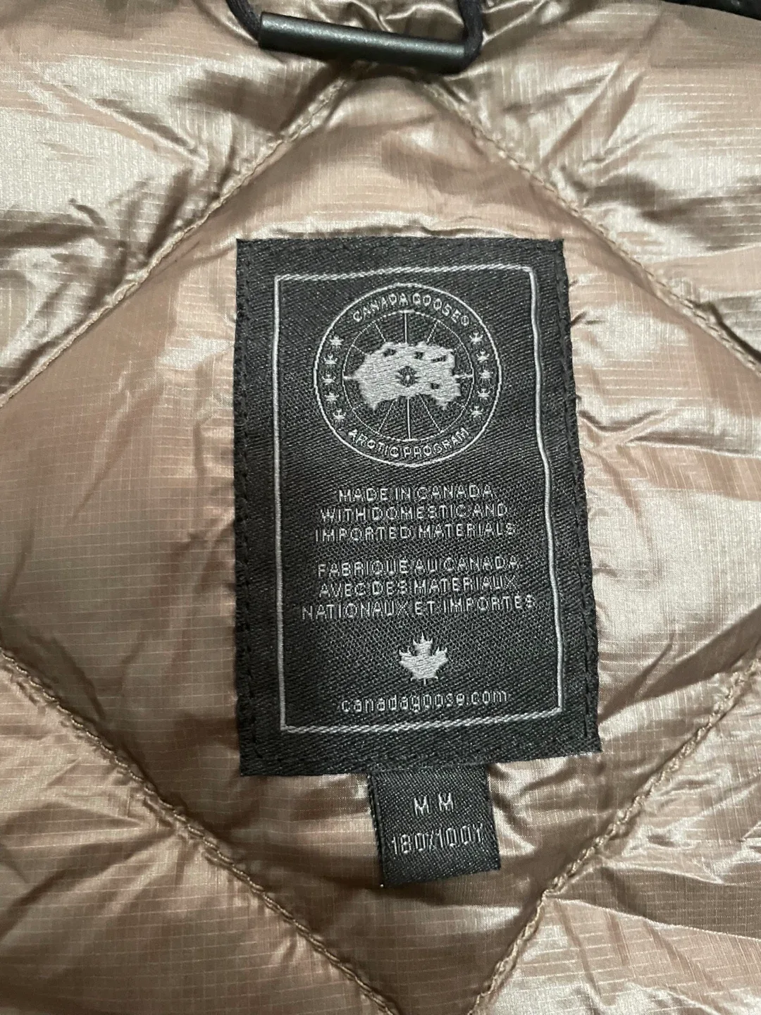 Canada Goose Lightweight Down Jacket, Size M image indicator(4)
