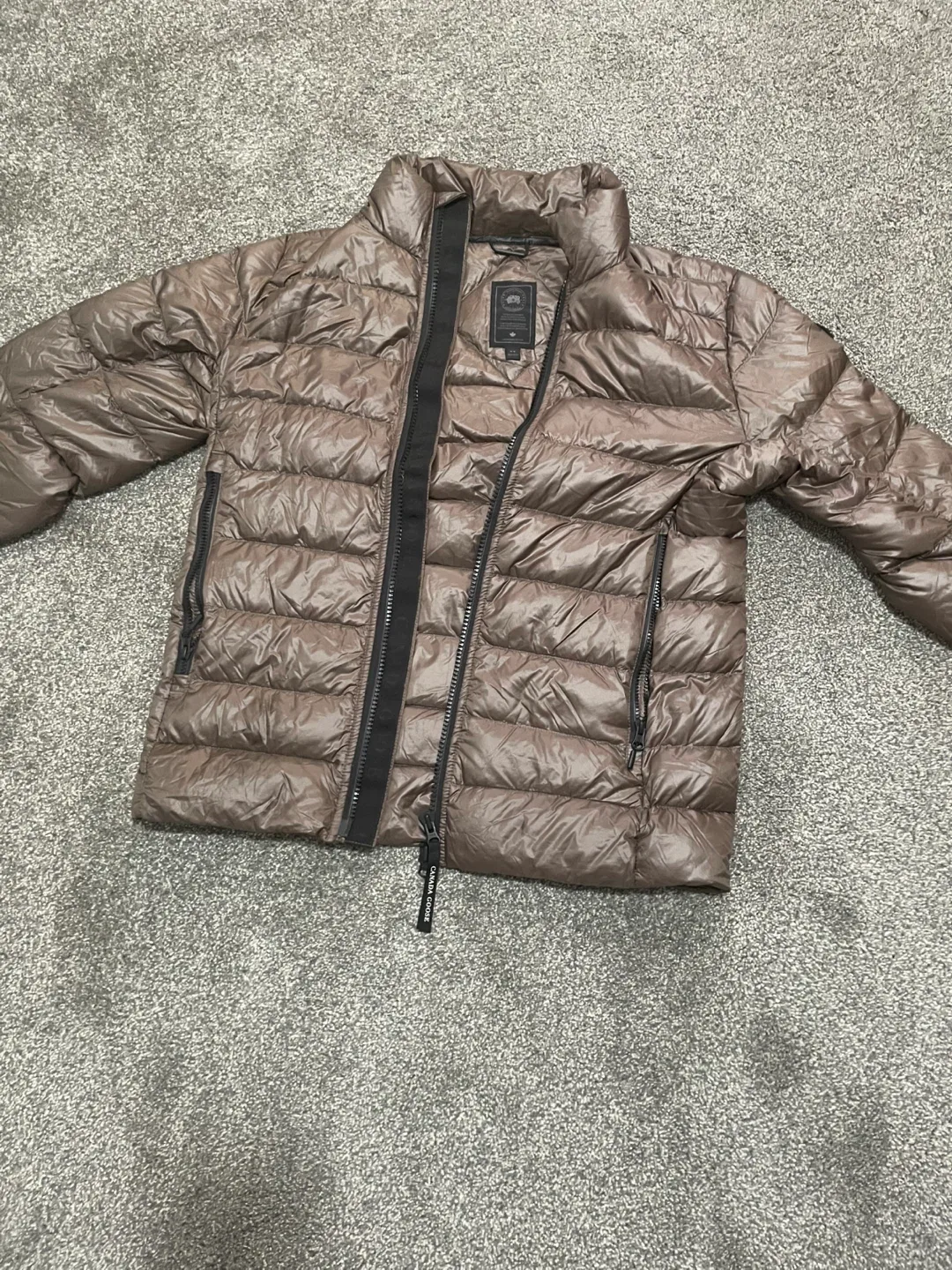 Canada Goose Lightweight Down Jacket, Size M image indicator(2)