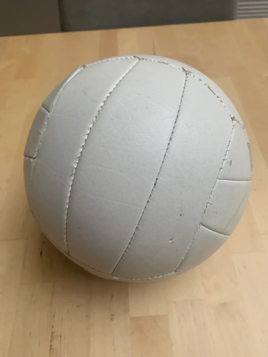 Wilson Soft Play Technology Volleyball image indicator(4)