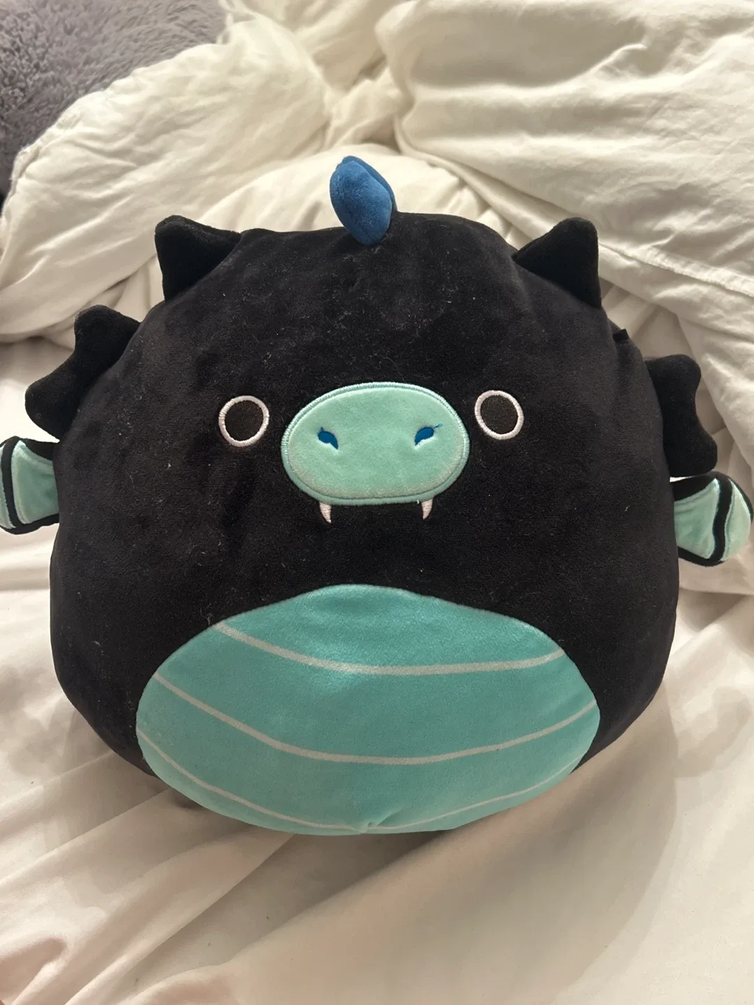 Squishmallows Leviathan Series 1 Plush image indicator(2)