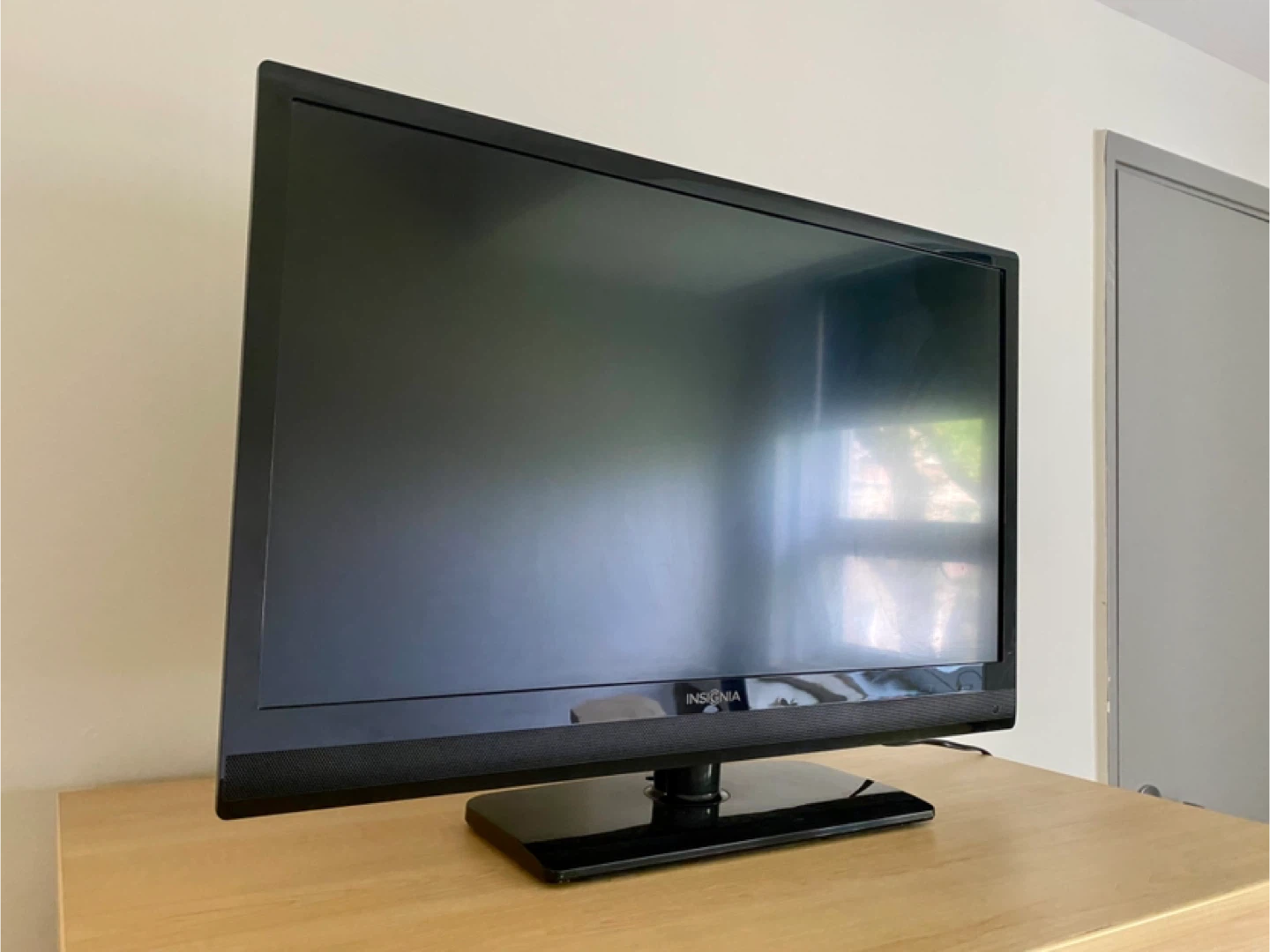 Insignia TV 32” - photo 5
