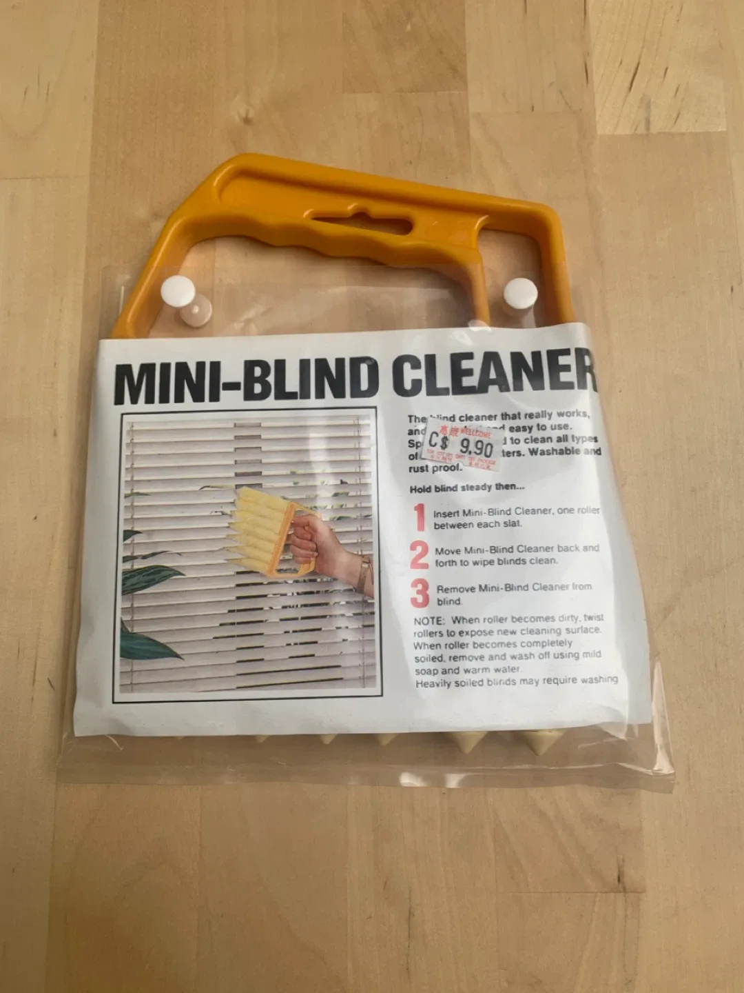 Mini-Blind Cleaner - New in Package! thumbnail
