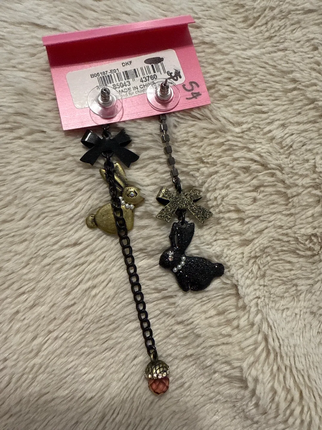 Betsey Johnson Bunny Earrings image indicator(2)