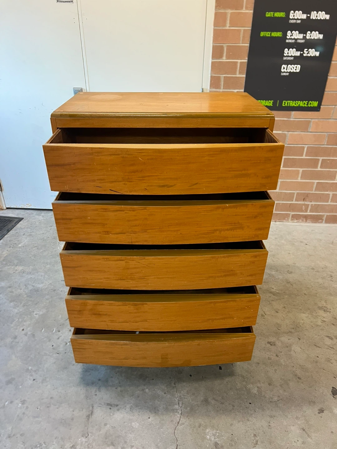 Wooden 5-Drawer Dresser - photo 5