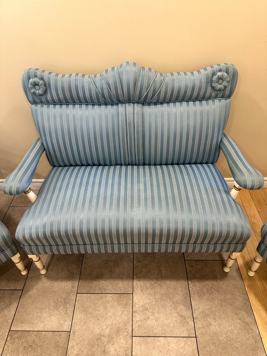 Antique French Provincial Loveseat & Chair Set (CAN DELIVER) - photo 3