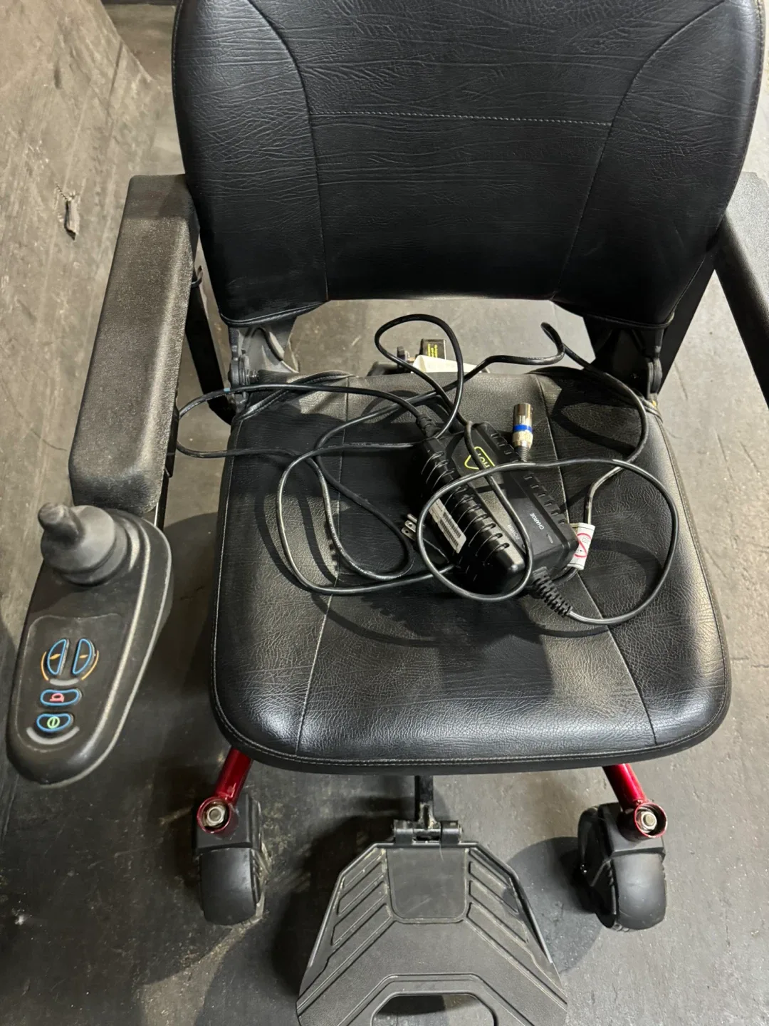 Literider envy portable mobility scooter by Golden Technologies image indicator(8)