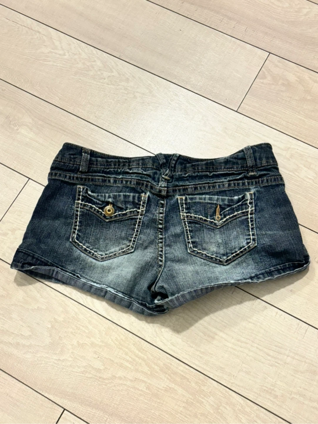 Y2k Low rise jean shorts - photo 2
