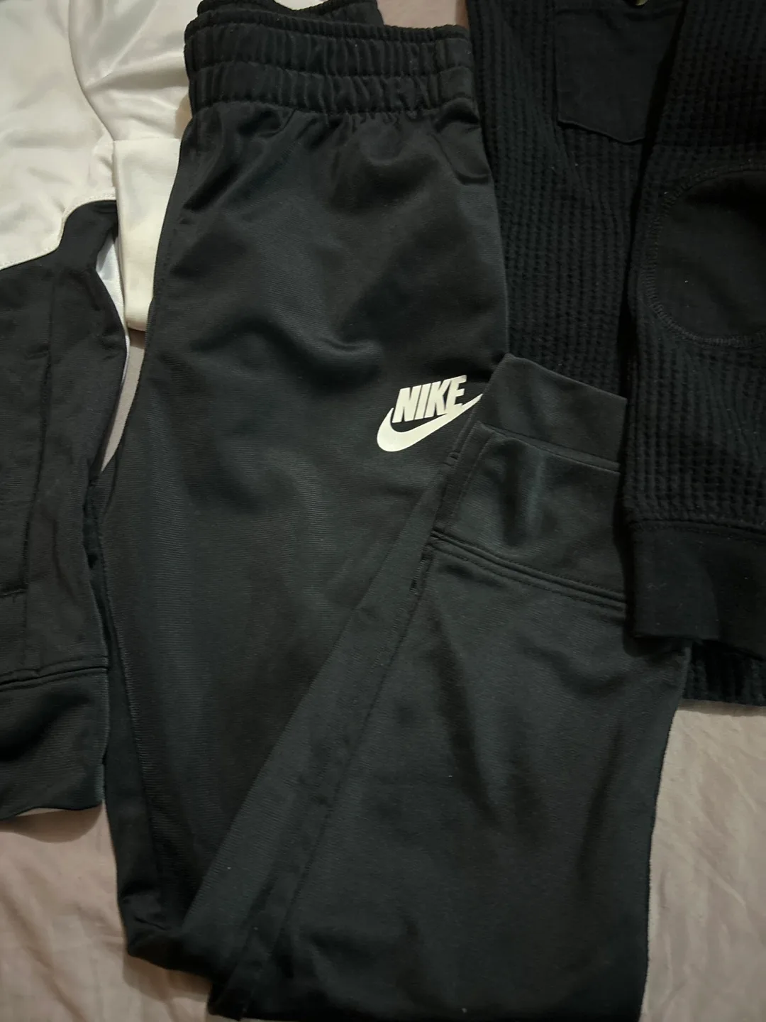 Nike Tracksuit Set - Size M - White/Black image indicator(4)