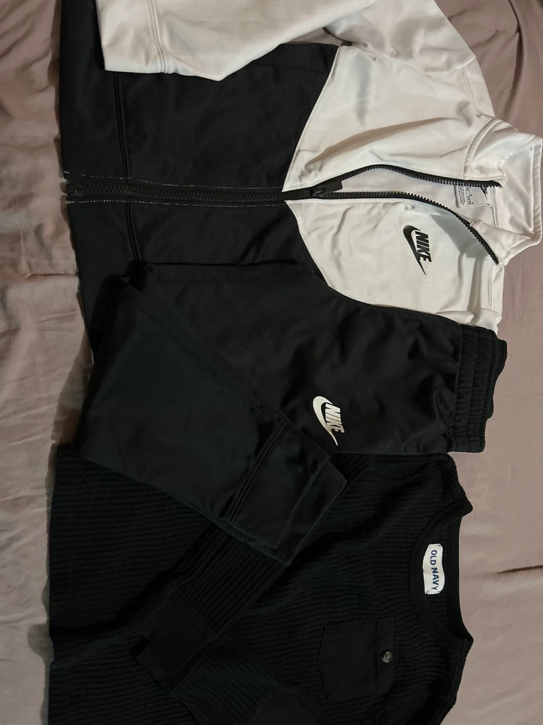 Nike Tracksuit Set - Size M - White/Black image indicator(5)