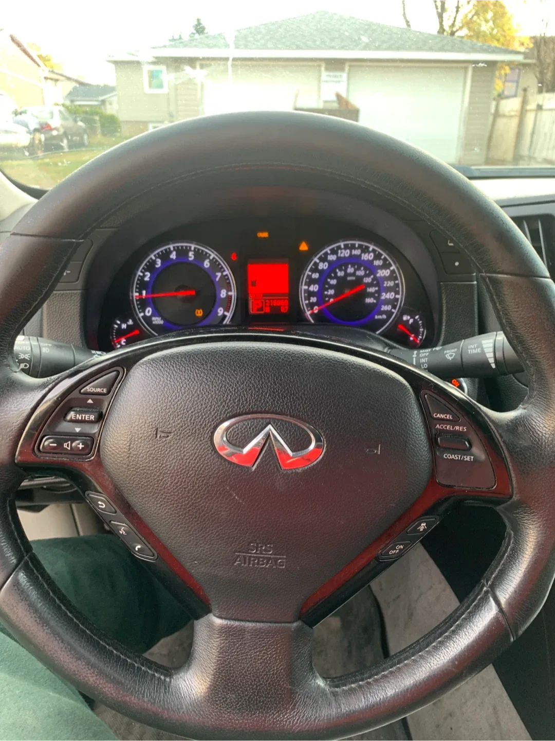 Infiniti G35x Sedan with Tools image indicator(6)