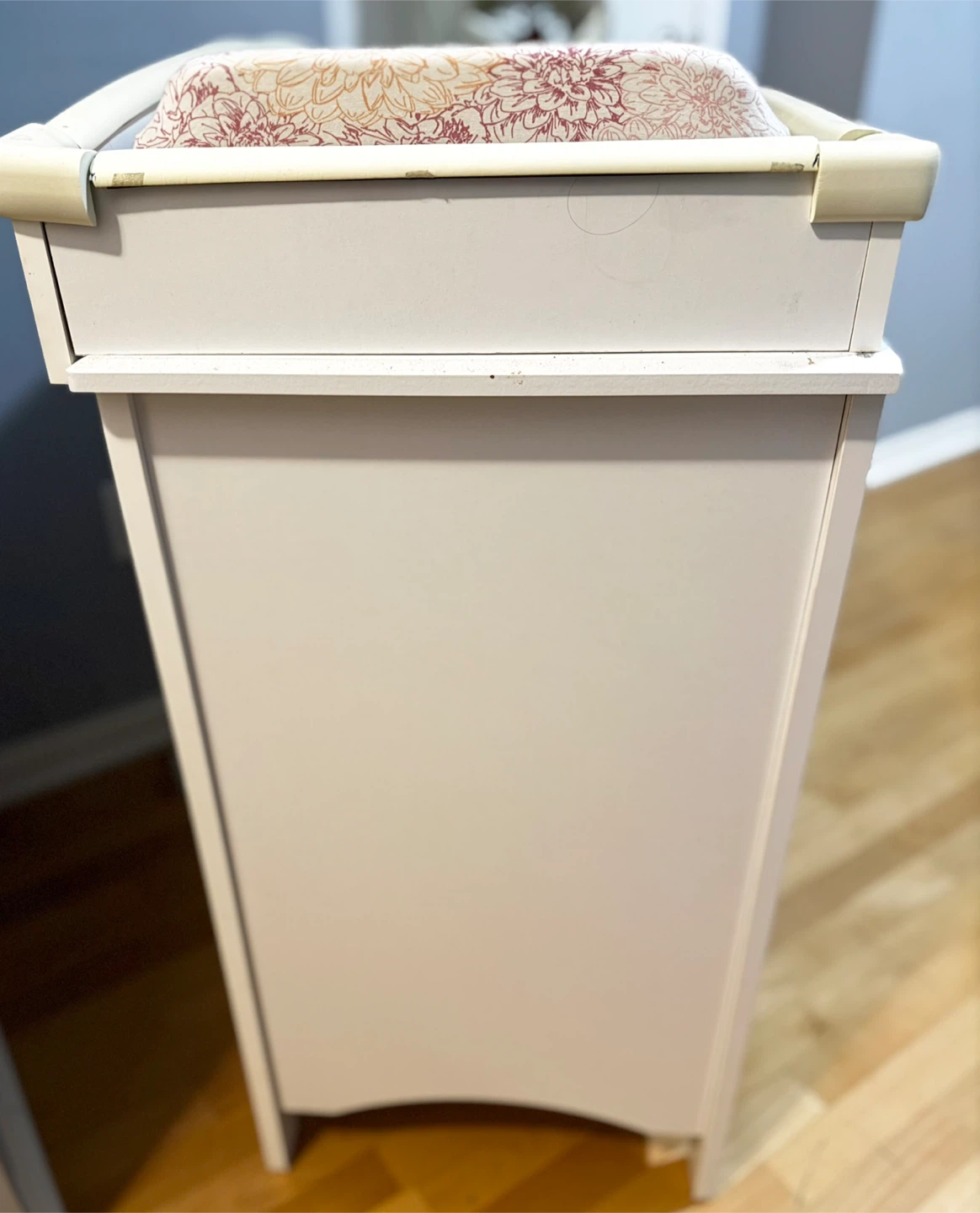 Graco Changing Table/Dresser - photo 3