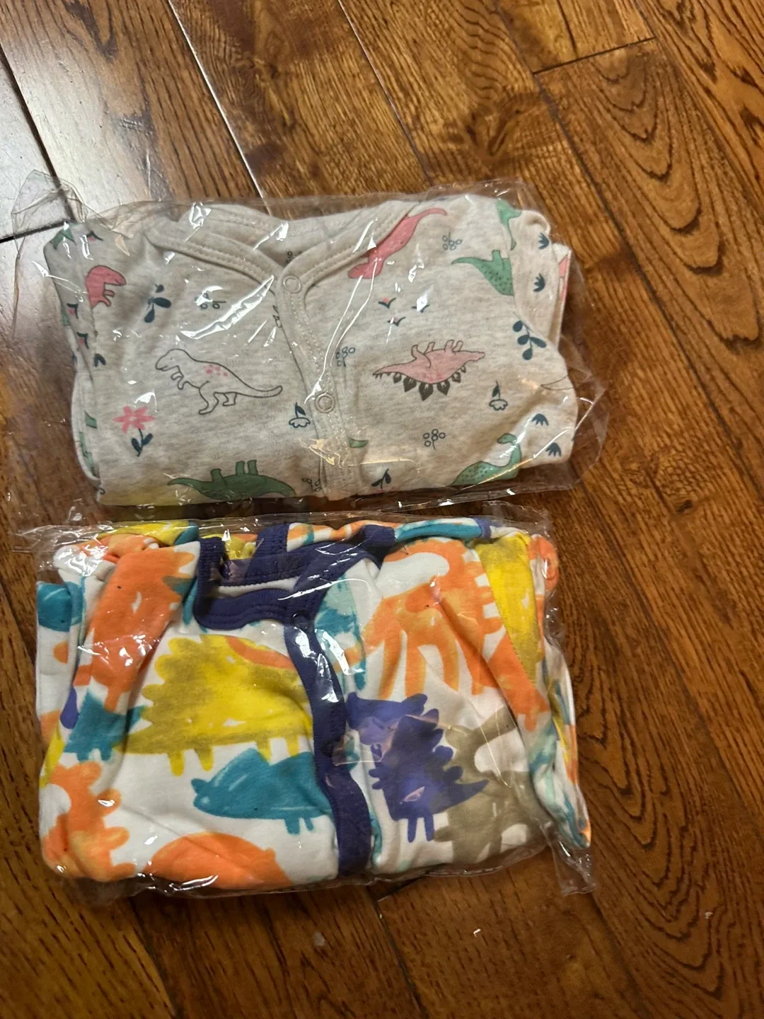 Brand new onesie 9-12months image indicator(2)