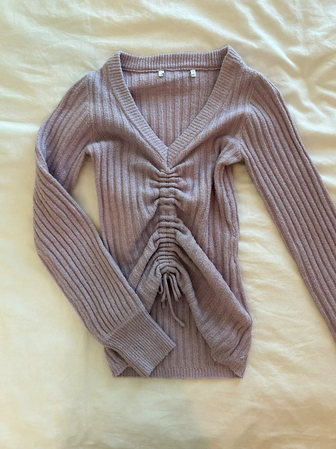 Lavender V-Neck Ribbed Sweater