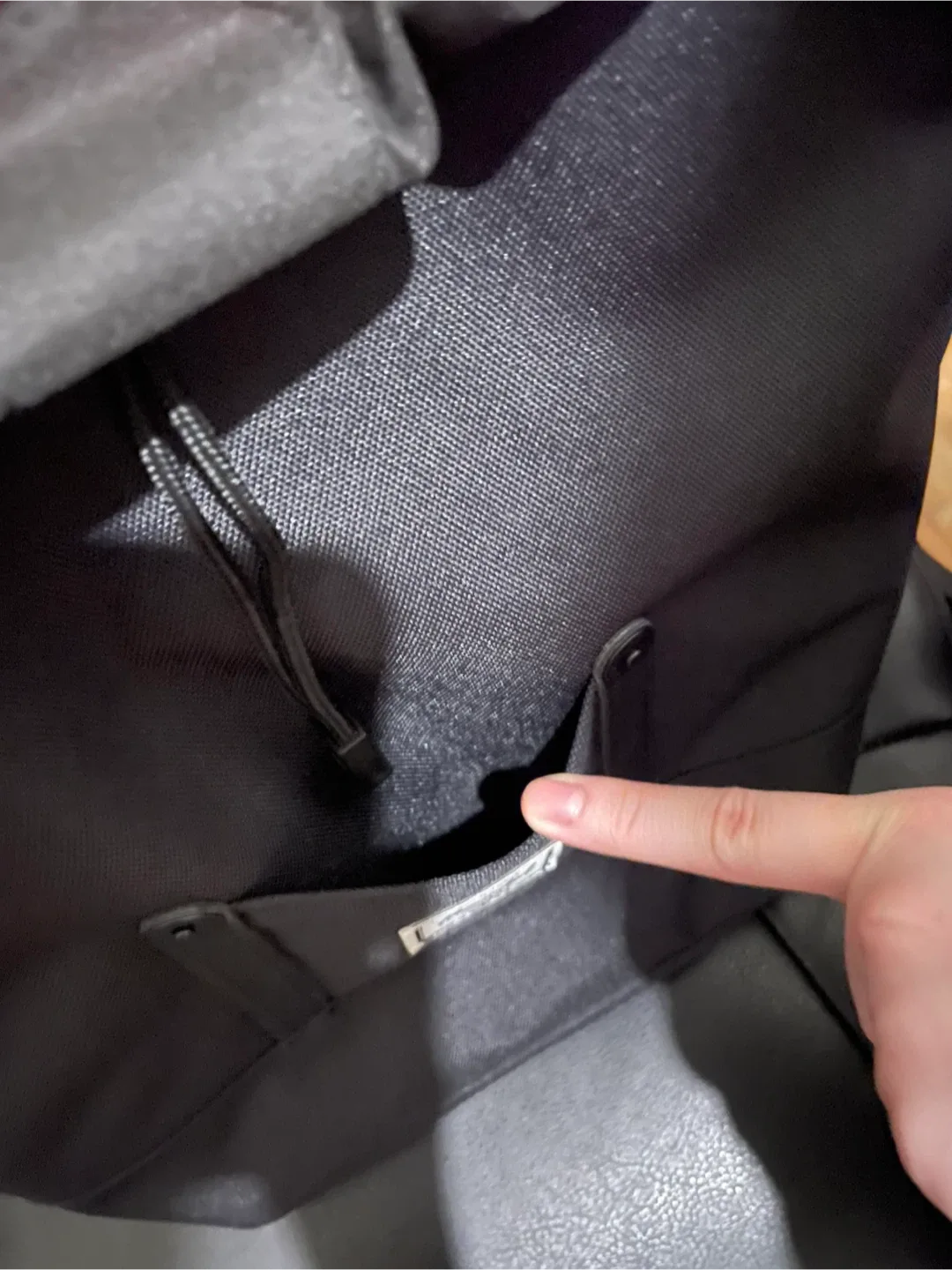 Herschel Supply Co. Brand Mini Backpack image indicator(8)