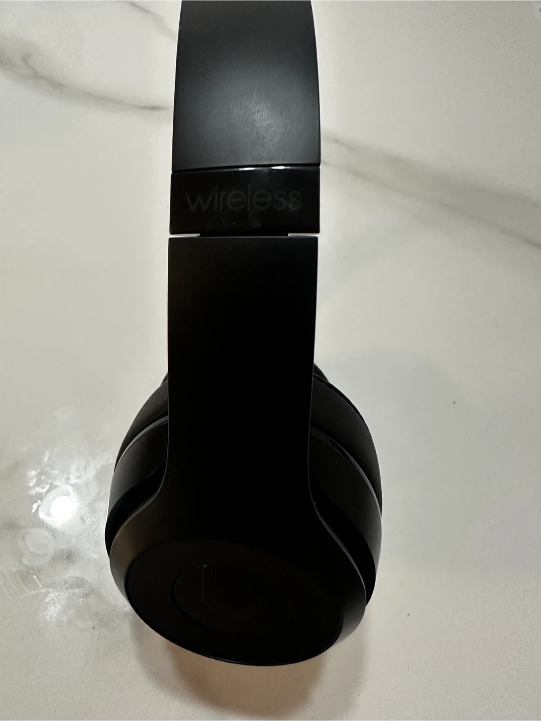 Beats Solo 3 Wireless Headphones - photo 2