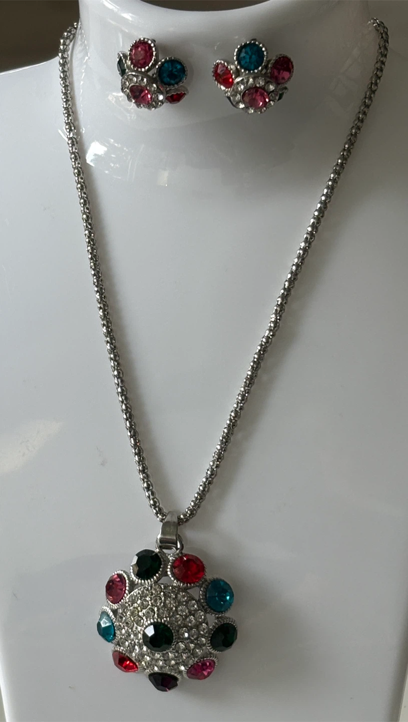 Necklace and Earrings Set