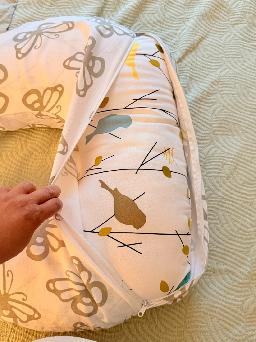 Jolly Jumper Nursing Pillow image indicator(2)