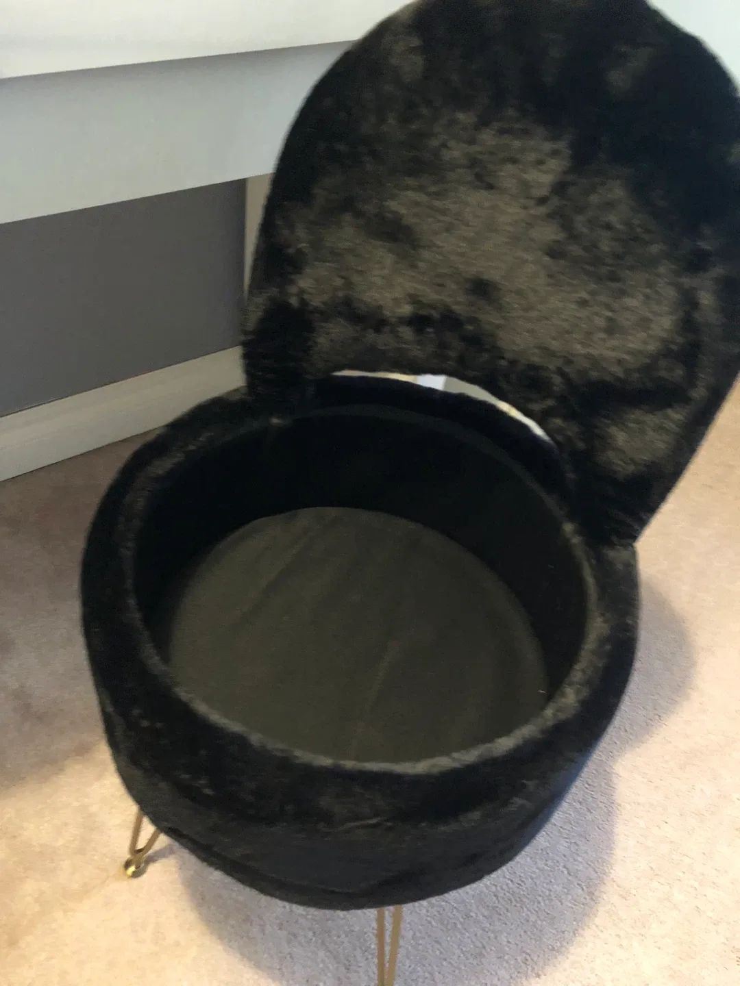 Faux Fur Vanity Chair - Black & Gold image indicator(8)