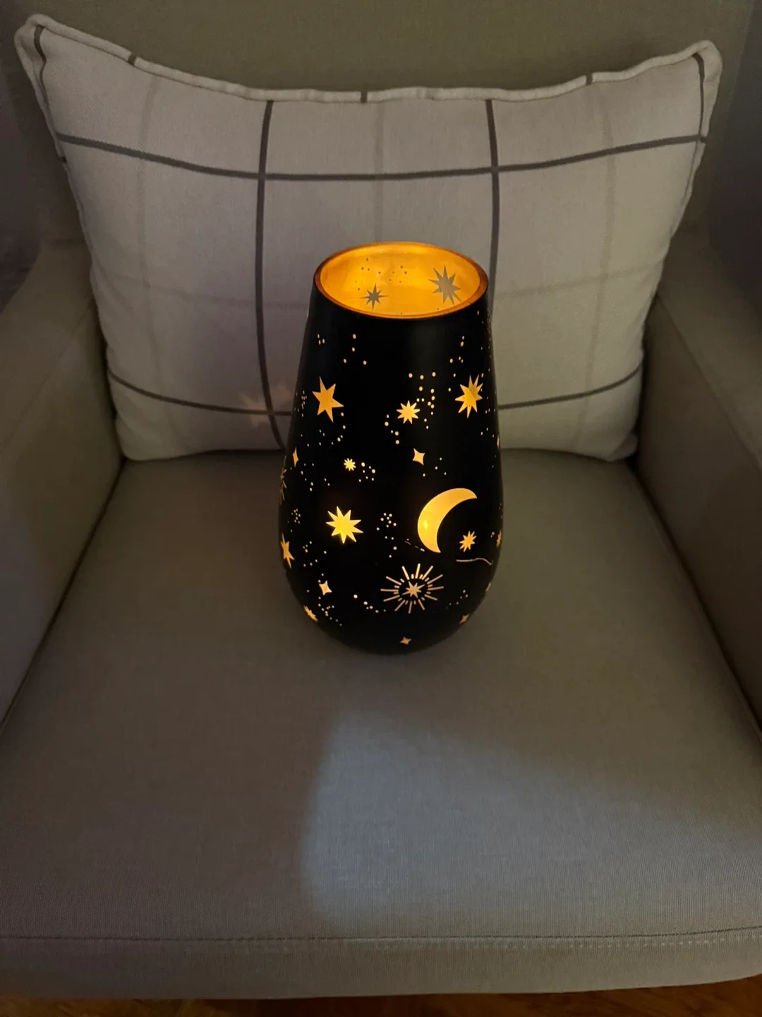 🧡 Black Vase with celestial gold decorations image indicator(2)
