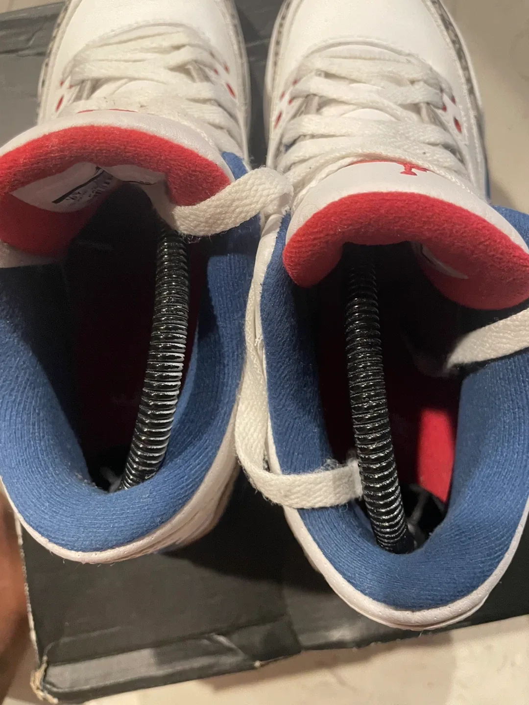 True blue Jordan 3’s image indicator(6)