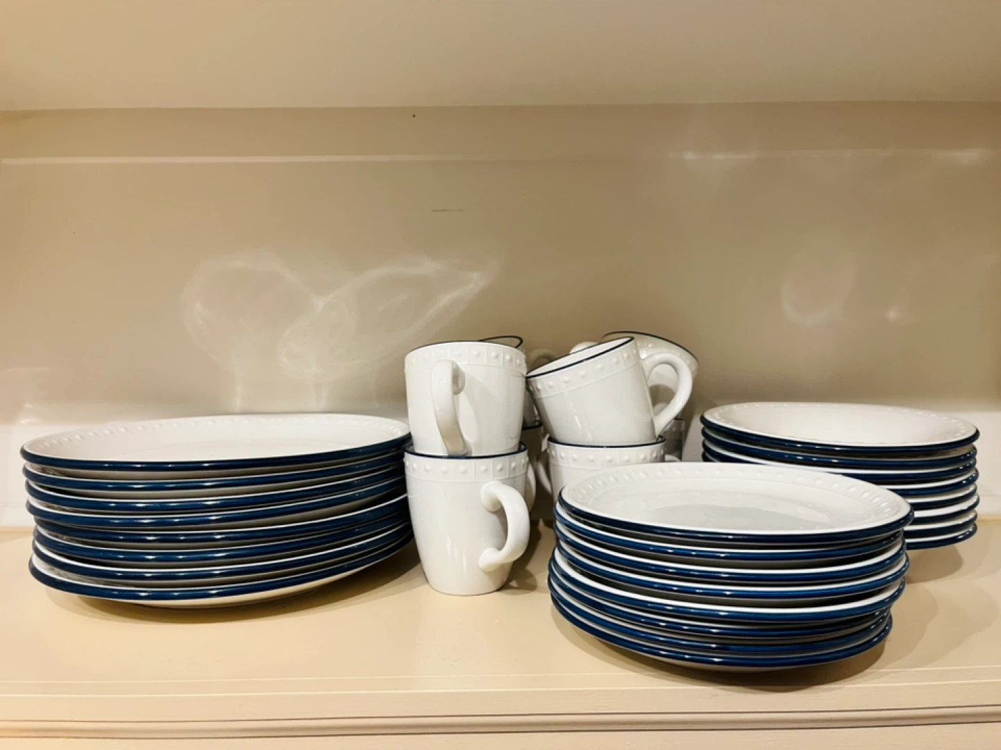 Complete Dinner Set - 8 Place settings