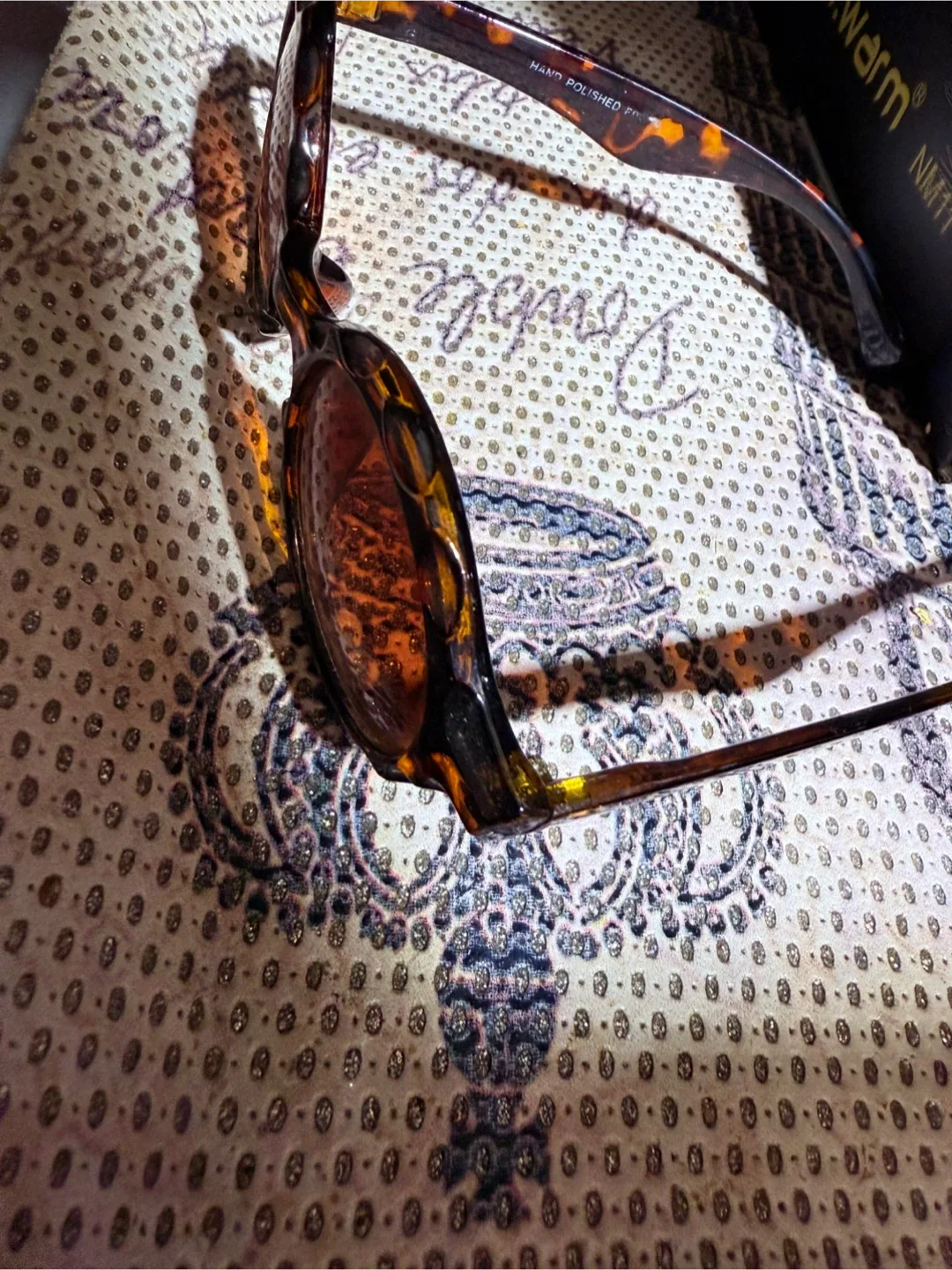 🧡 Tortoise Shell Sunglasses image indicator(2)