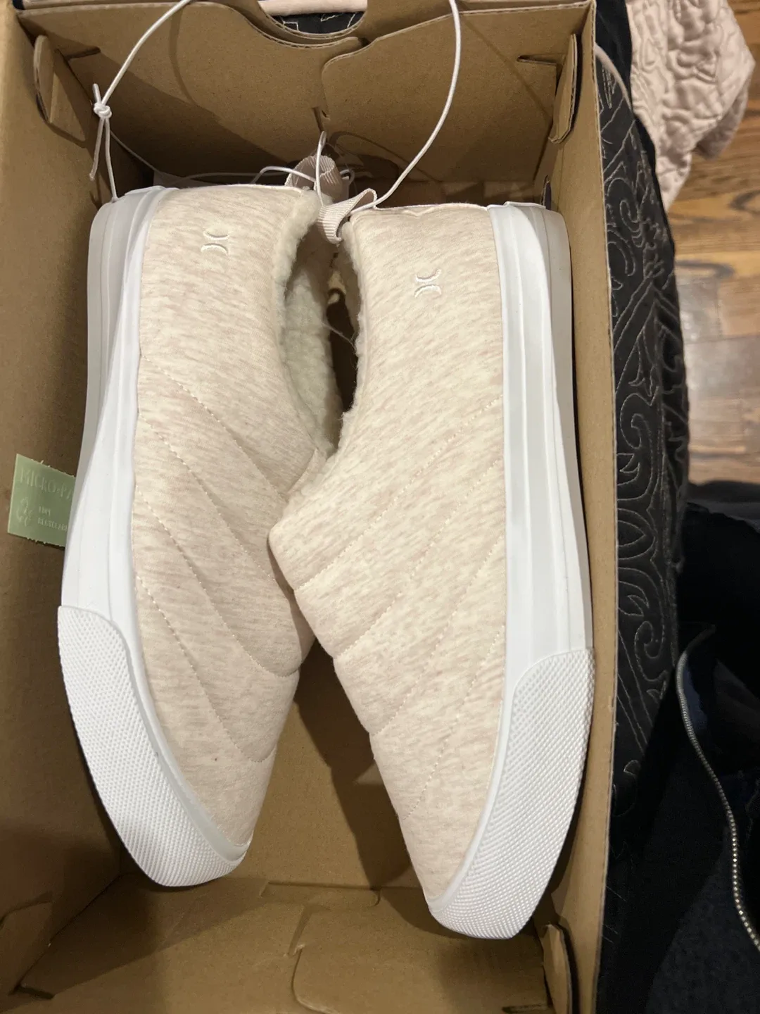 Hurley Natural Women's Size 6 Shoes - New in Box! image indicator(4)