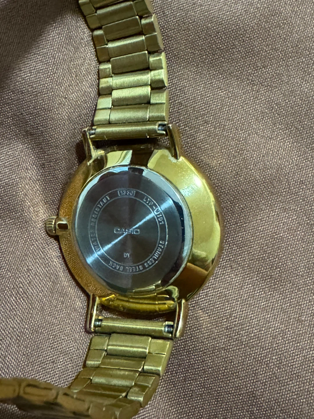 Casio Water Resist Gold Watch - photo 4