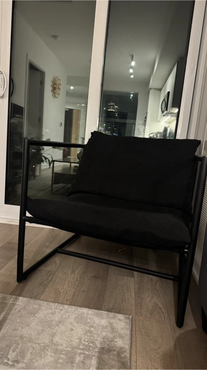 Sling Chair - Black Accent Chair image indicator(5)