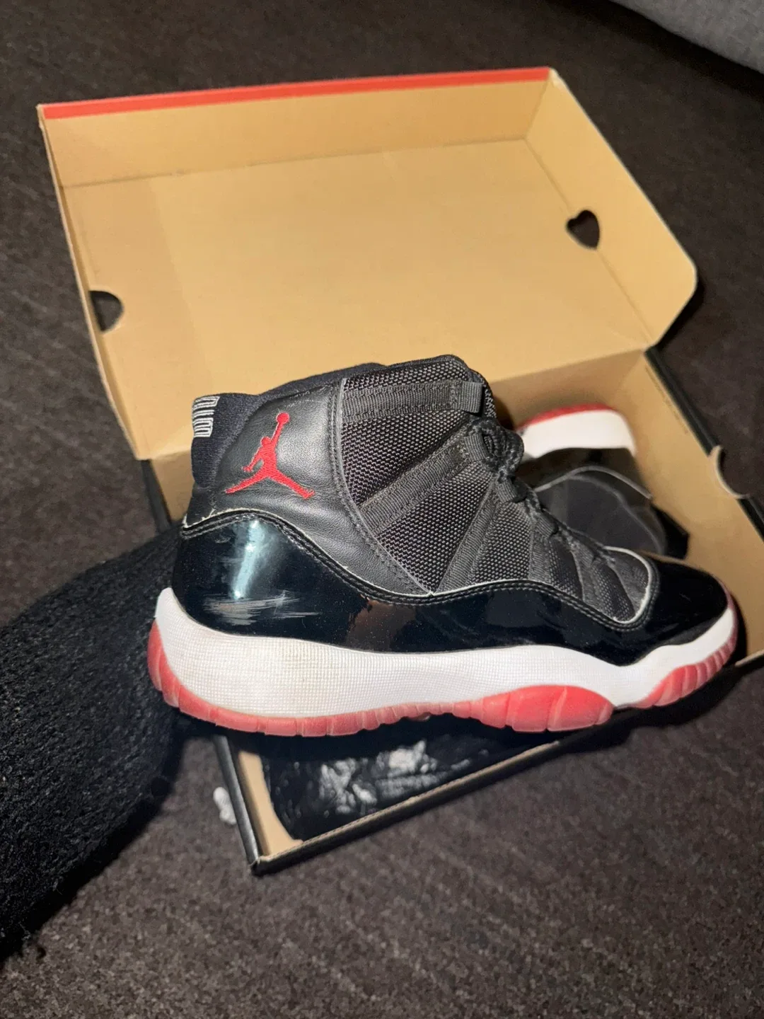 Jordan 11 Retro image indicator(5)