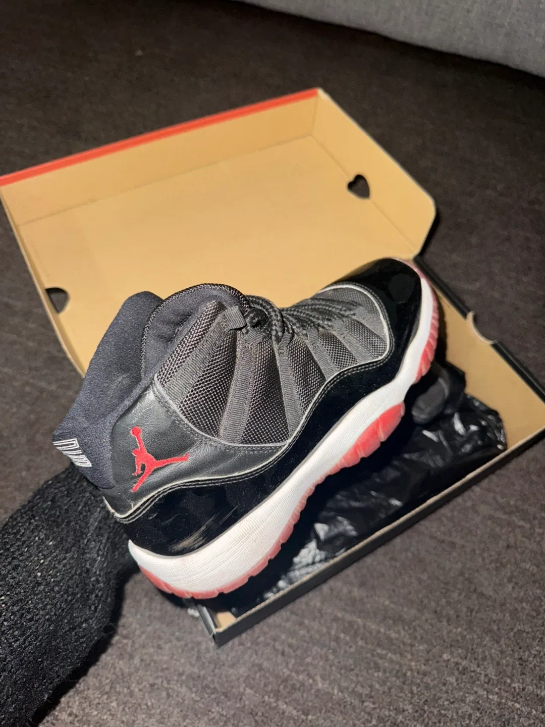 Jordan 11 Retro image indicator(6)