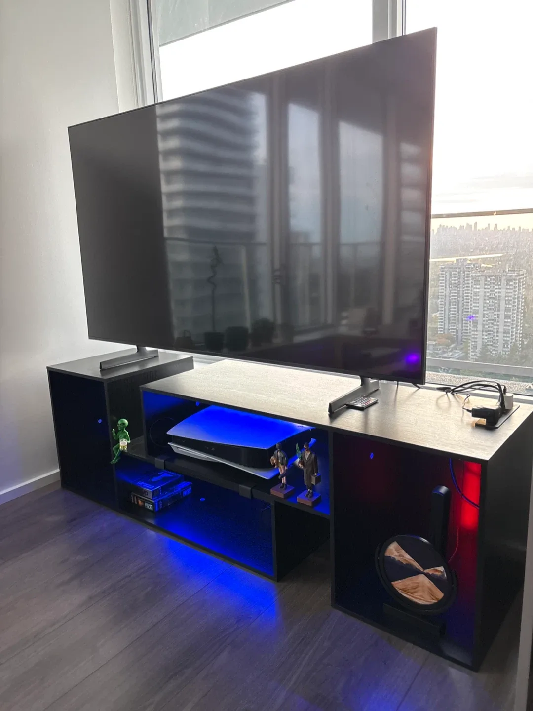 TV Stand, for tv size 65-70 Inch, image indicator(2)