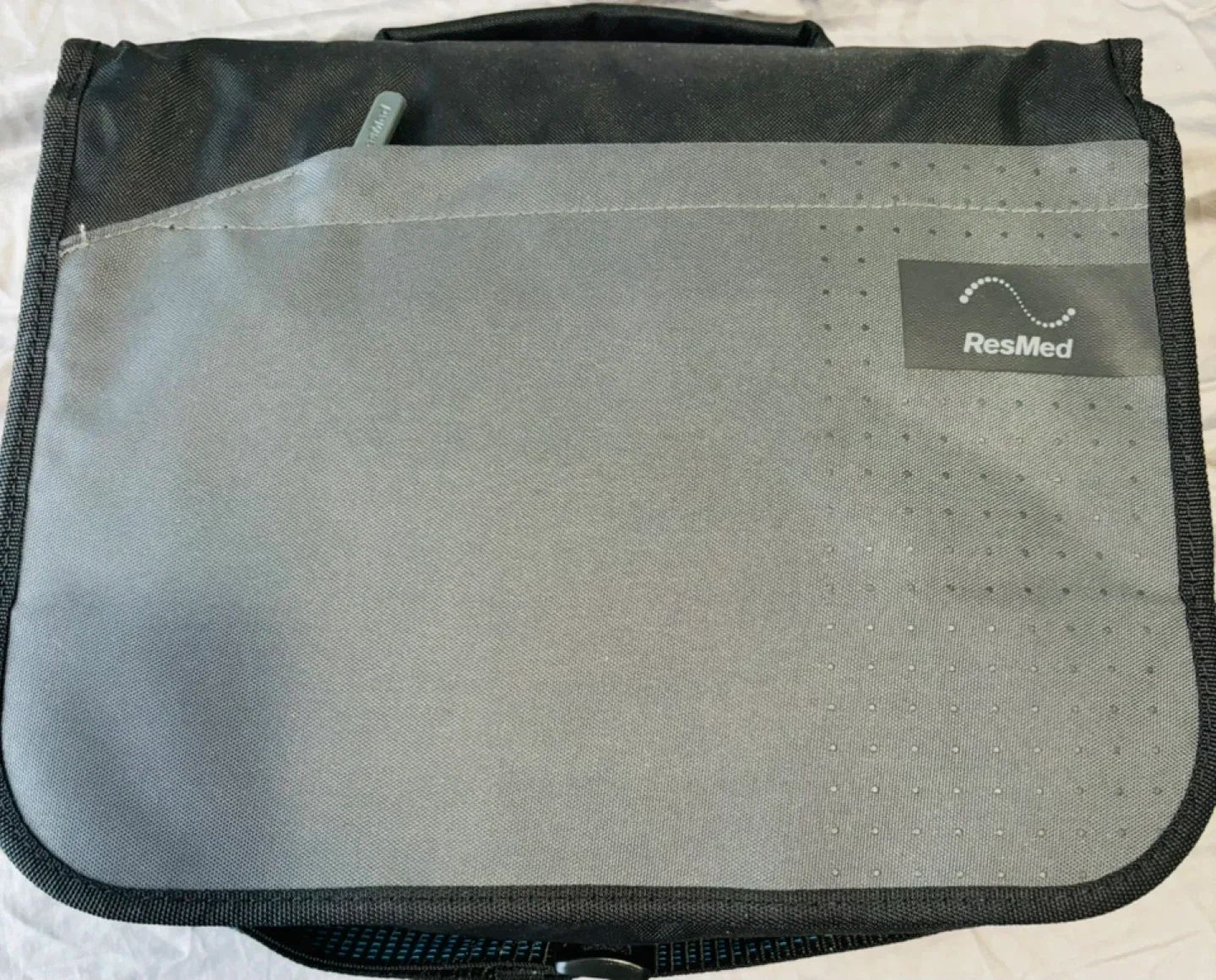 ResMed AirSense 11 CPAP Machine with AirFit F20 Mask image indicator(3)