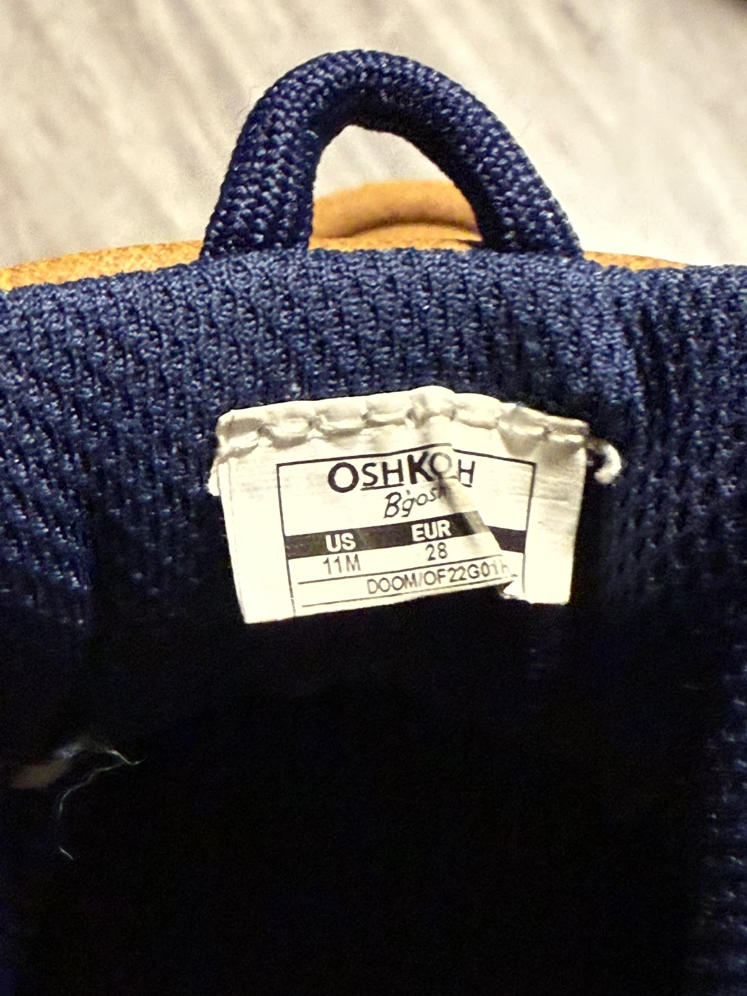 OshKosh B'gosh Kids' Boots - Size 11M - photo 4