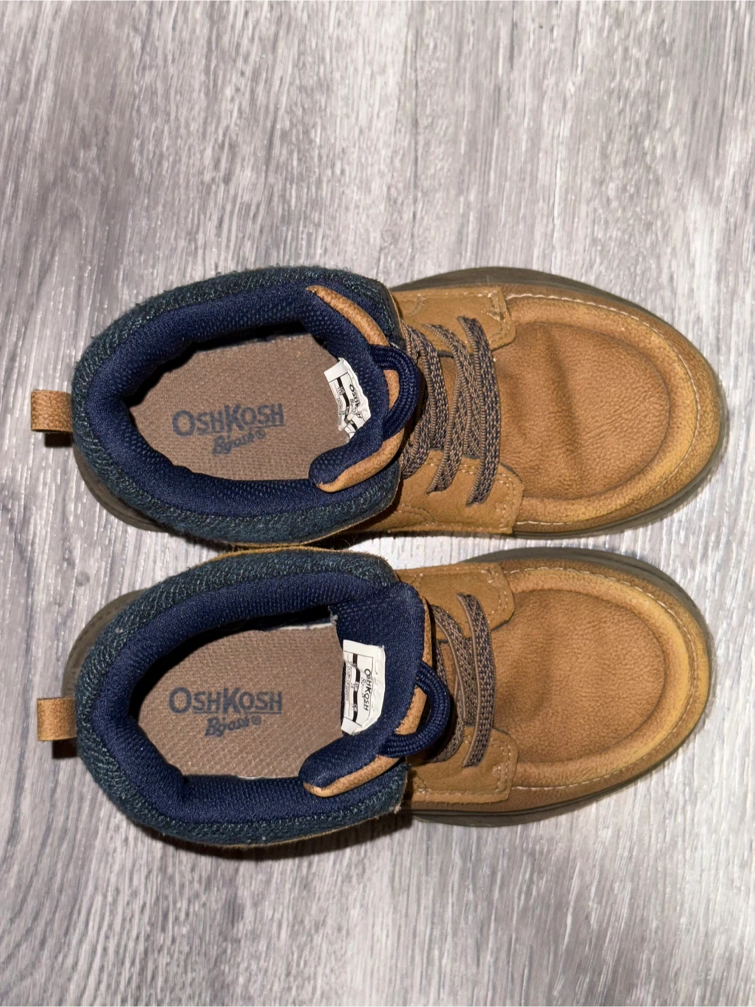 OshKosh B'gosh Kids' Boots - Size 11M - photo 5