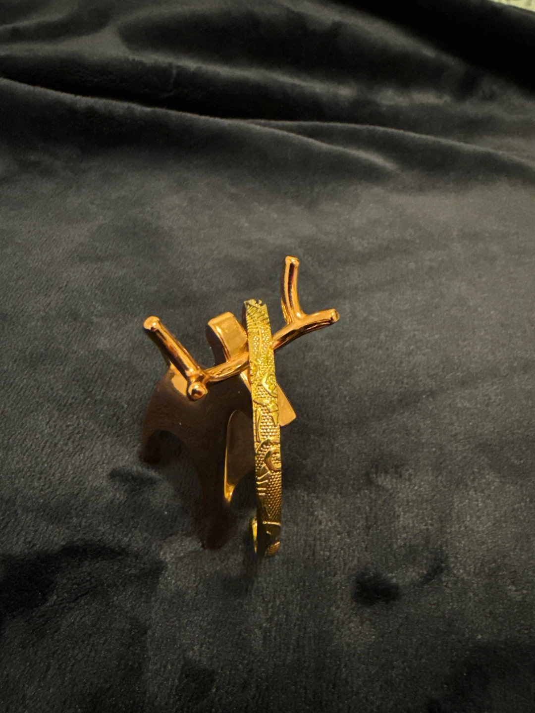 Set of Gold Tone Bracelets - photo 5